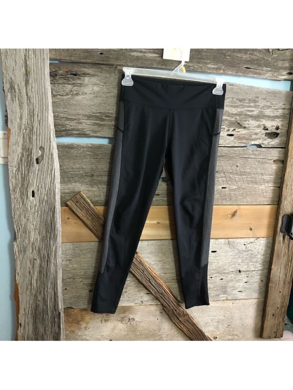 Aerie size med black/Grey activewear ankle leggings